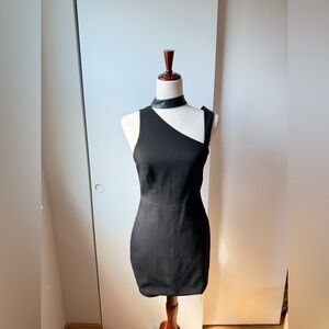 Alice + Olivia Black One-Shoulder Sheath Dress